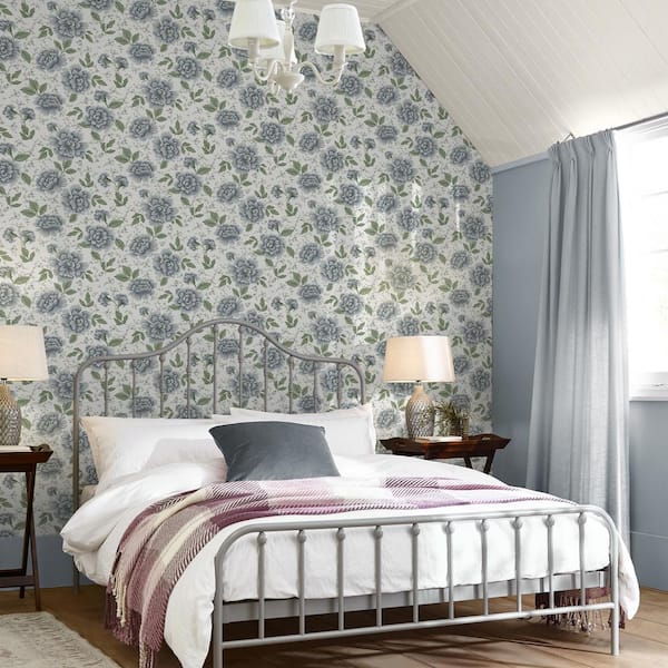 Pickworth Posy Pale Seaspray Blue Wallpaper