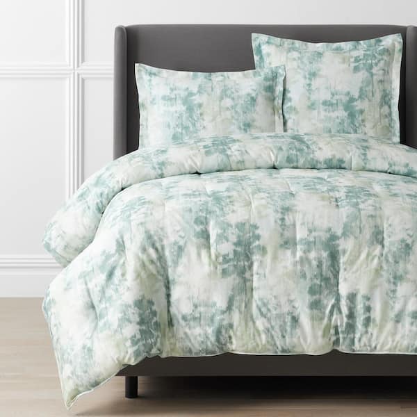 The Company Store Legends Luxury Misty Forest Green Multi King/California King Cotton Comforter