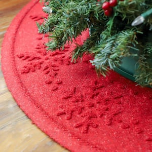 Waterhog Snowflake 35 in. Round PET Polyester Indoor Outdoor Tree Skirt Mat Solid Red