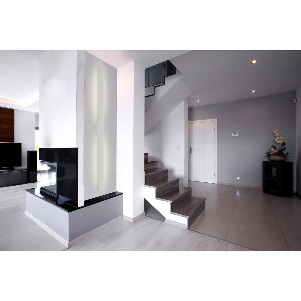 Vesta Sleek White Aluminum 72" LED Wallchiere