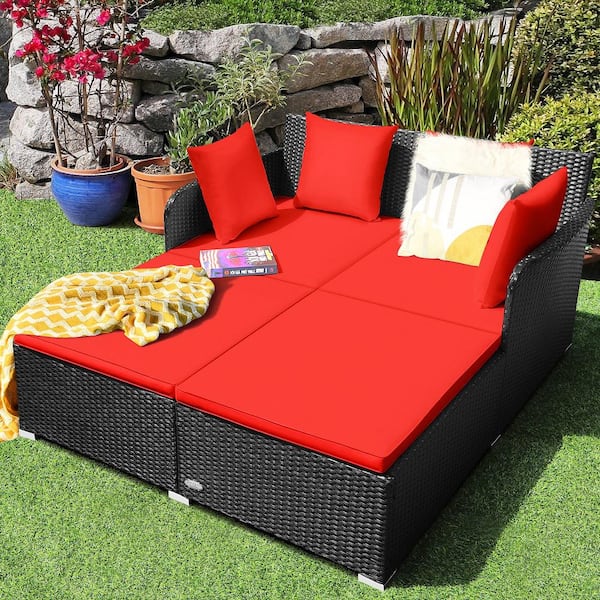 https://images.thdstatic.com/productImages/95201461-5753-4158-93cc-b4f0060b0f97/svn/gymax-outdoor-couches-gym06956-e1_600.jpg