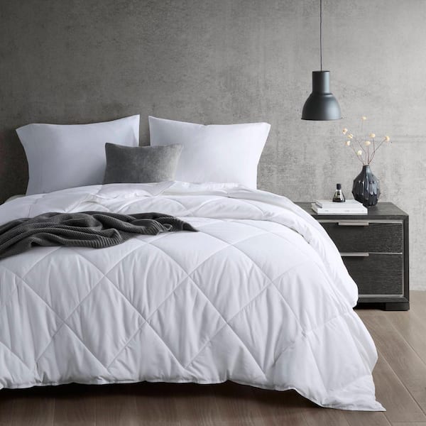Cooling Touch White Full/Queen Down Alternative Comforter