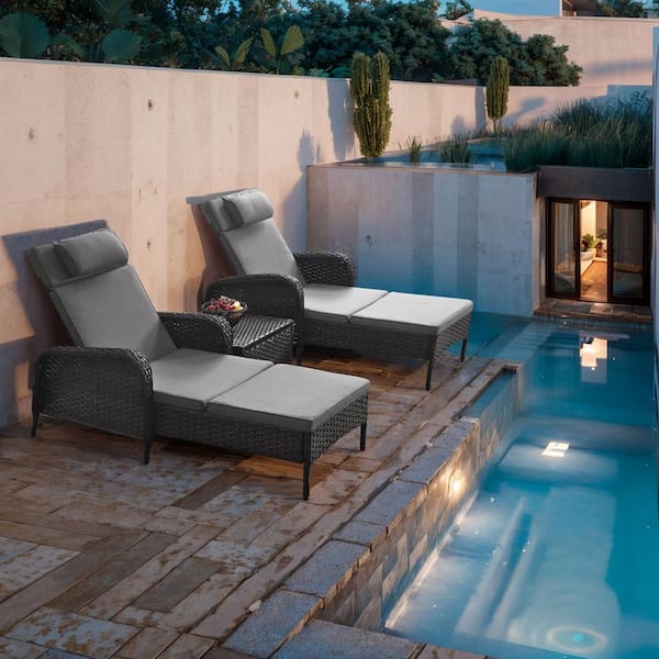 moosprr Brown 2-Piece Wicker Outdoor Chaise Lounge with Olefin Gray Cushions for Poolside and Patio