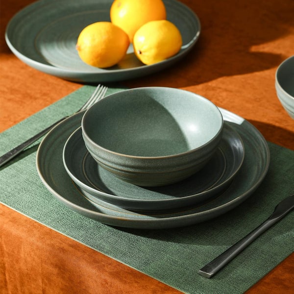 STONE LAIN Elio 24-Piece Green Stoneware Dinnerware Set (Service