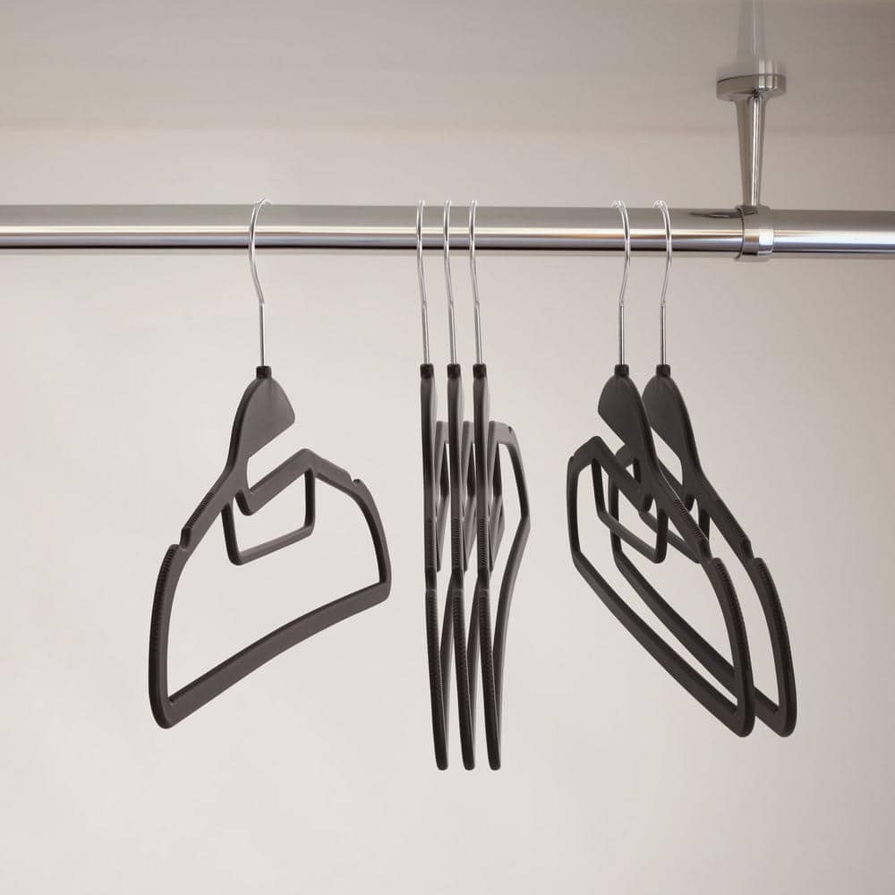 Black Rubber Non-Slip Hanger Set with Swivel Hook, 30 Pieces