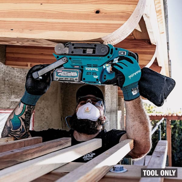サンダー Makita 40V max XGT Brushless Cordless 3 in. x 21 in. Belt Sander