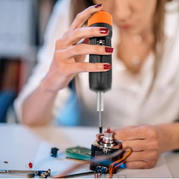 ¼ in. Drive Torque Screwdriver Set : 10-70 in-lbs. Torque Adjustment Range : 1 in-lb. Increment Torque Screwdriver,