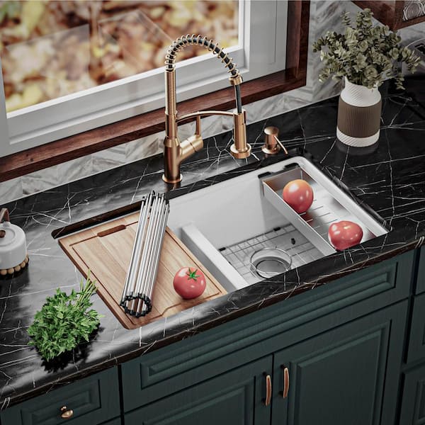 Karran QUWS-880 qt. 32-1/2 in. Double Bowl Undermount Workstation