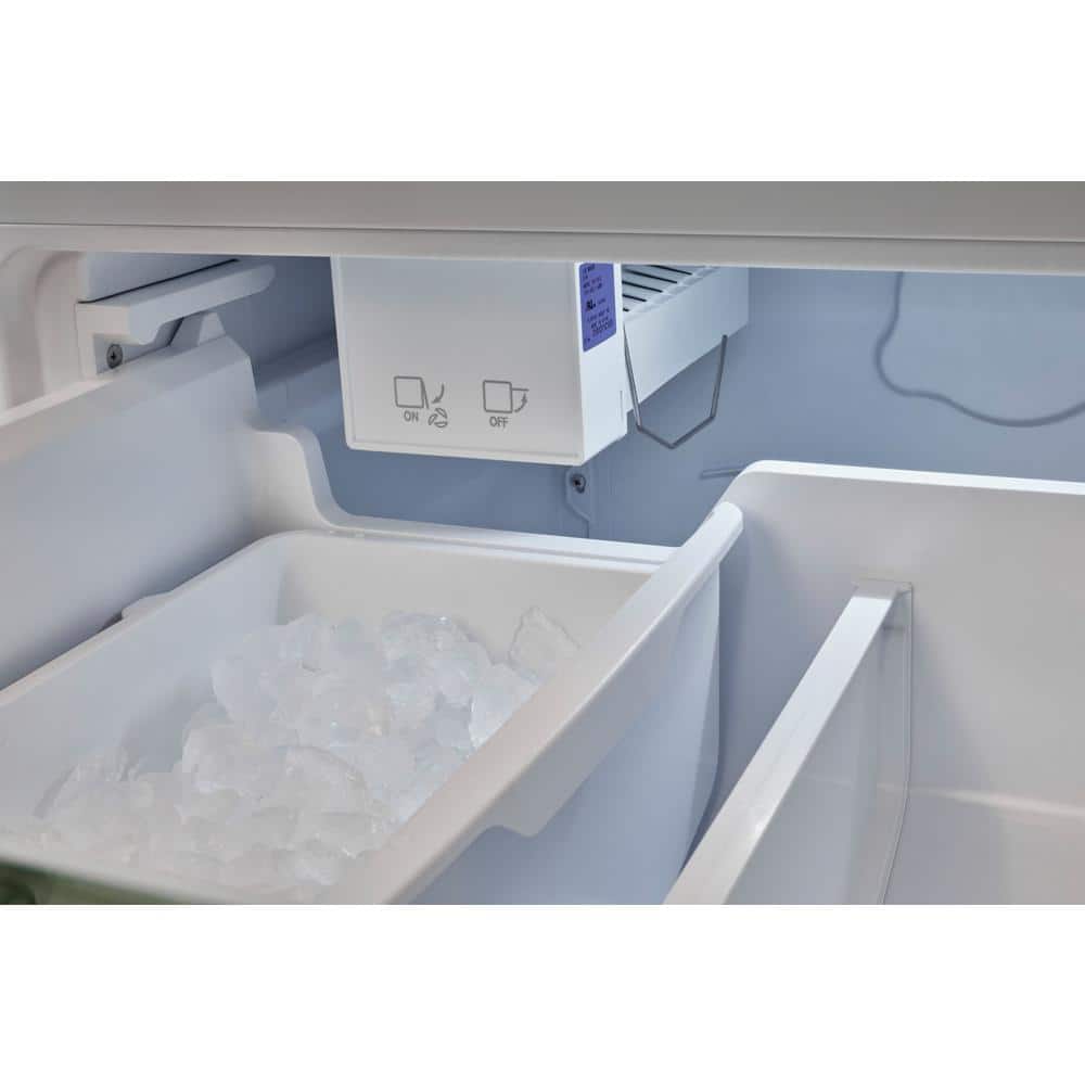 Marshmallow White 30" Retro Bottom Freezer Refrigerator with Ice Maker