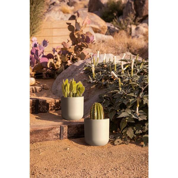 Kona 10 in. Sand Plastic Round Planter (2-Pack)