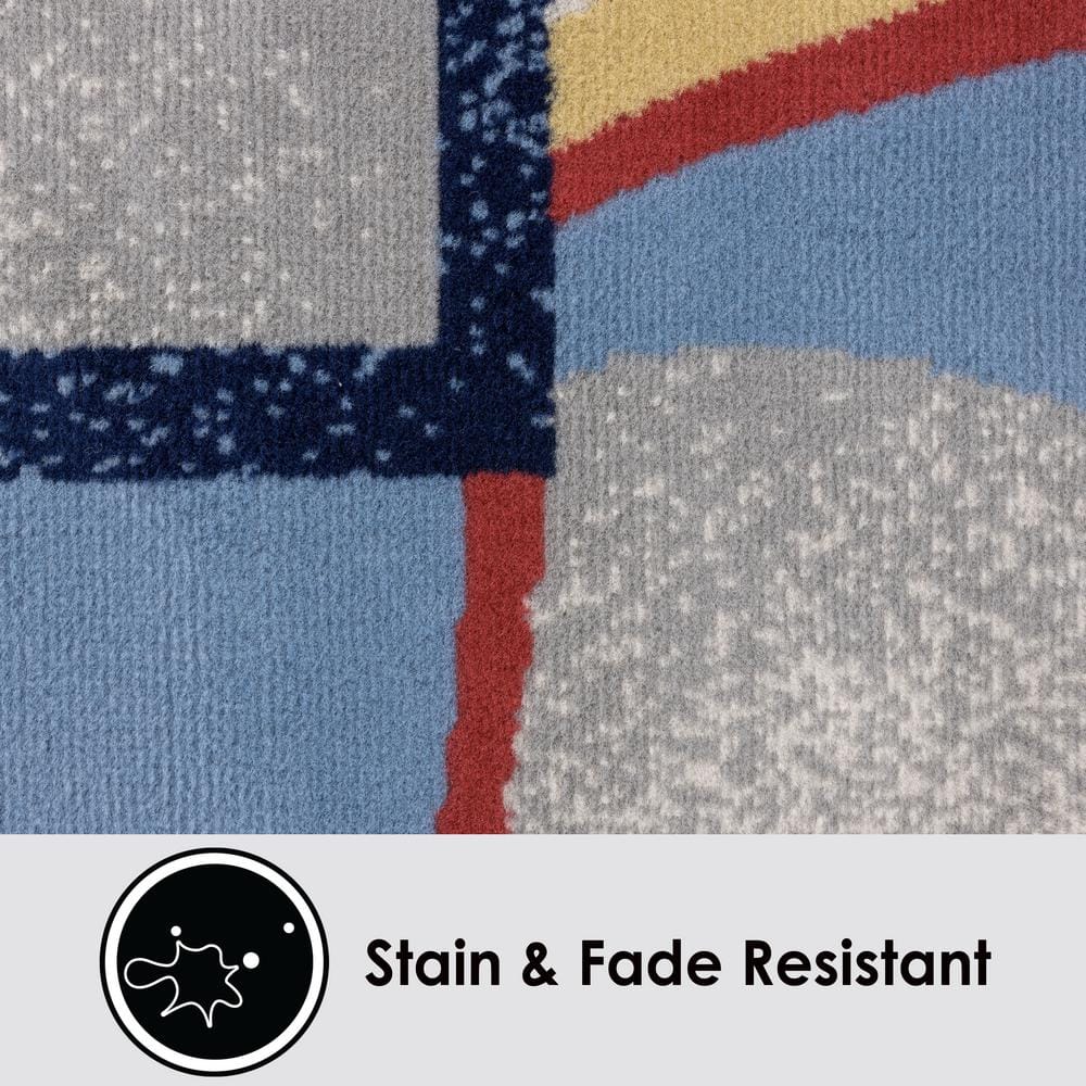 Navy and Red Synthetic Stain-Resistant Area Rug, 5'3"x7'5"