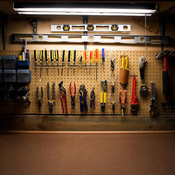 18-Watt 4 ft. T8 G13 Type A Plug and Play Linear LED Tube Light Bulb, Bright White 3000K (10-Pack)