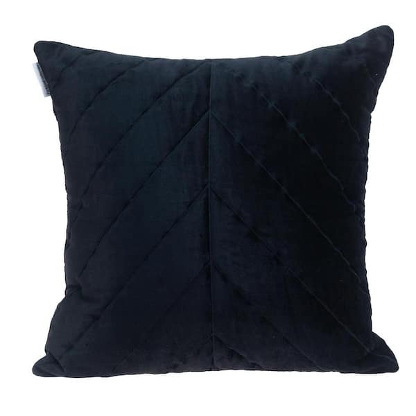 PARKLAND COLLECTION Tobyn Transitional Quilted Black Throw Pillow