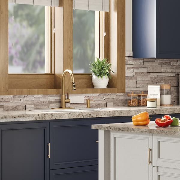 Single-Handle Pull Down Sprayer Kitchen Faucet with High-Arc Kitchen Sink Faucet with Soap Dispenser in Brushed Gold