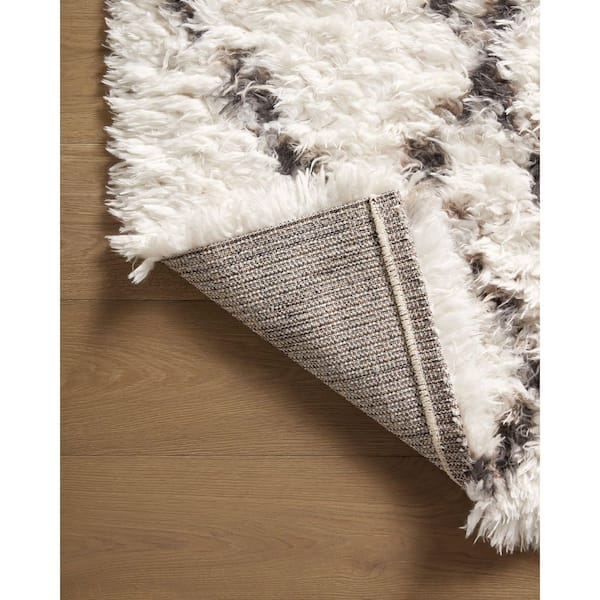 Loloi Angela Rose Amira 5 ft. 3 in. x 7 ft. 6 in. Ivory / Bark