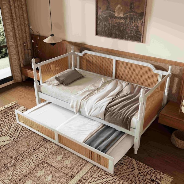 Antique White Twin Daybed with Twin Size Trundle