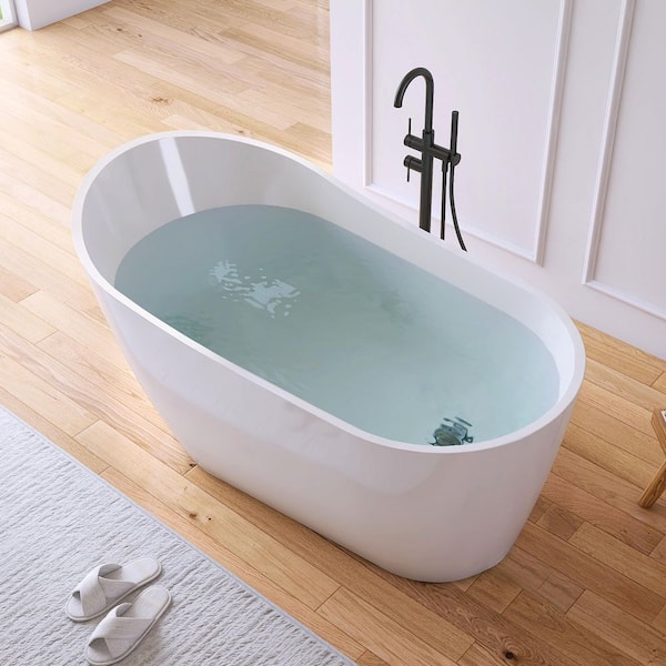 59 in. x 32 in. Acrylic Flatbottom Freestanding Soaking Bathtub in White