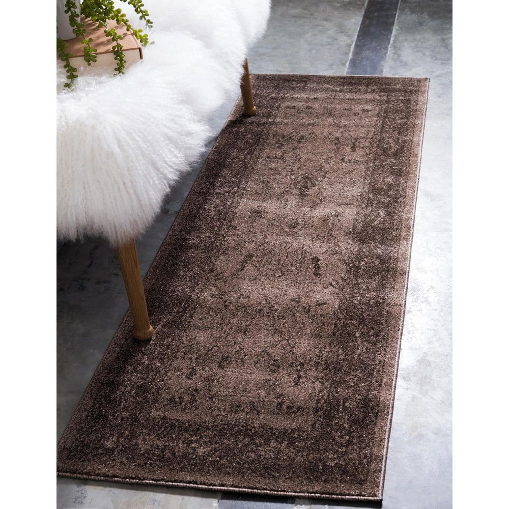Classic Floral Brown Synthetic 6' Indoor Runner Rug