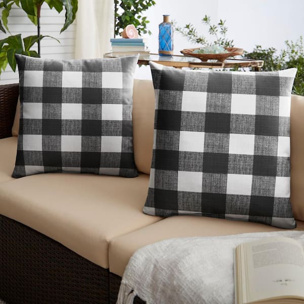 Sorra Home Black Buffalo Plaid Outdoor Knife Edge Throw Pillows 2 Pack Hd614411sp - Black And White Check Patio Chairs With Cushions