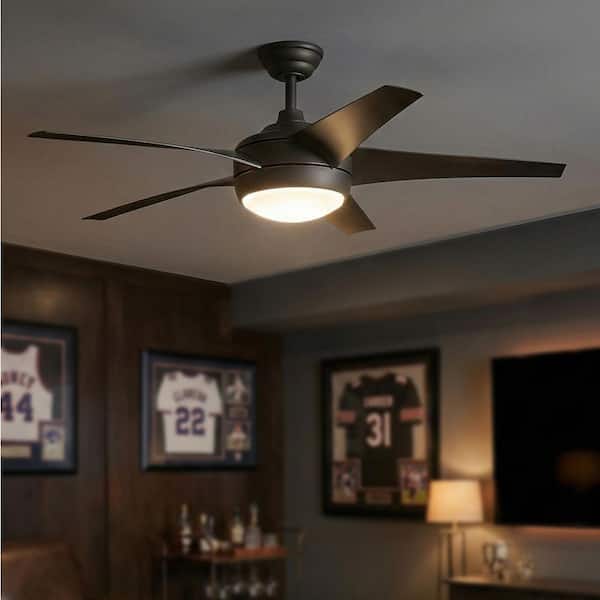  Decorators Collection シーリングファンライト Home Decorators Collection Windward IV 52 in. Indoor LED Oil