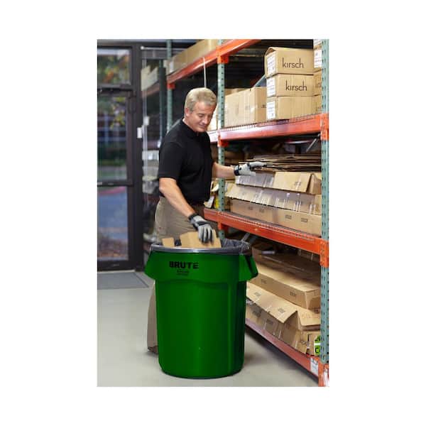 https://images.thdstatic.com/productImages/960c7a56-2607-4378-bdd8-1ebe79268303/svn/rubbermaid-commercial-products-indoor-trash-cans-rcp2632dgr-c3_600.jpg