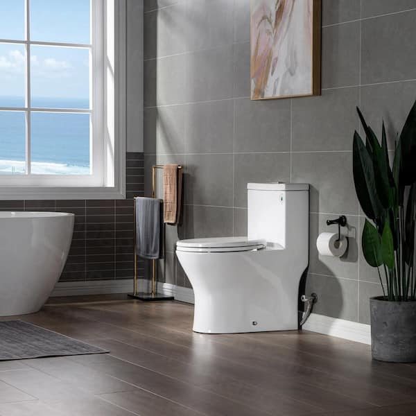 ᐅ【WOODBRIDGEE One Piece Toilet with Soft Closing Seat, Chair