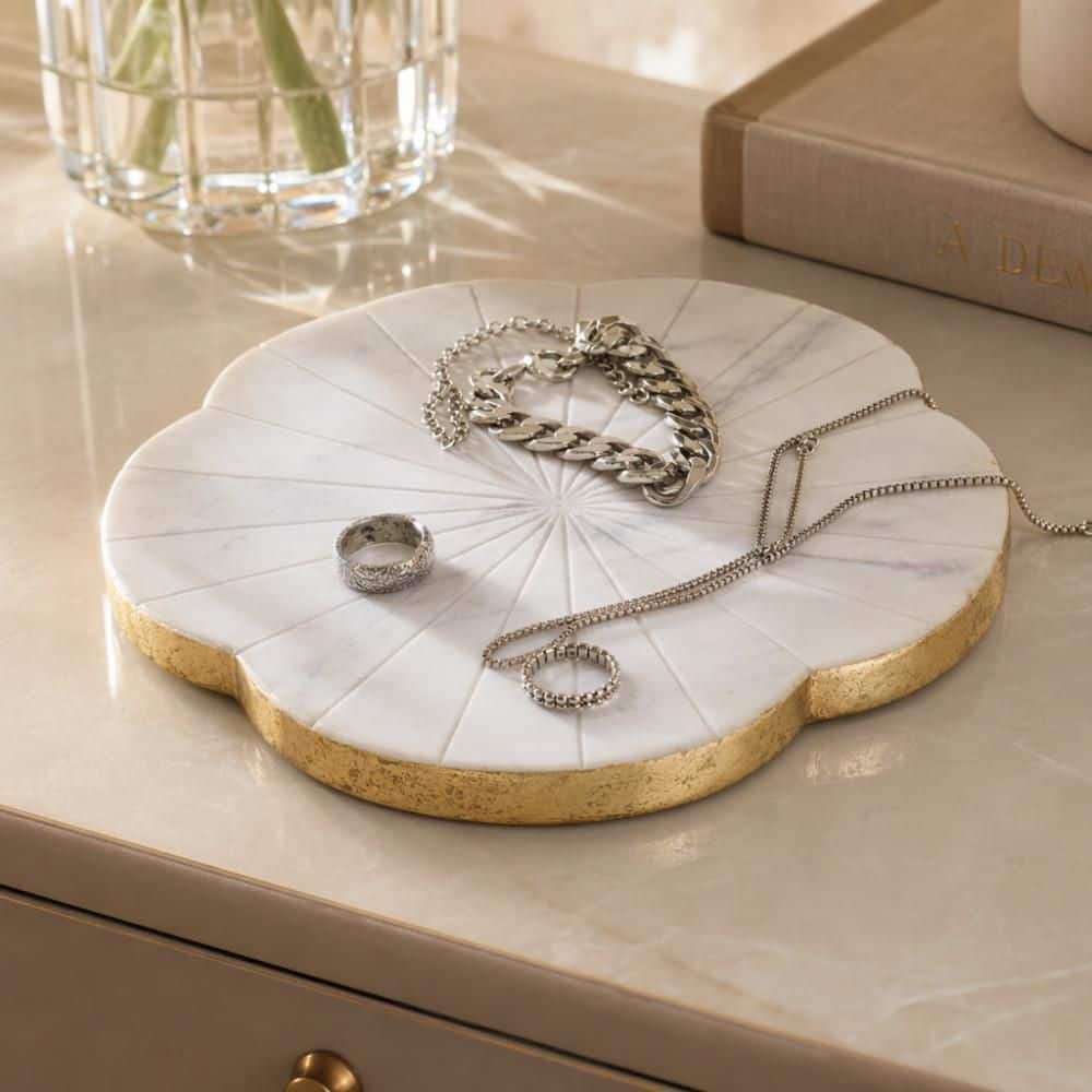 White/Gold Scalloped Marble 8 in. Tray in Flower Design