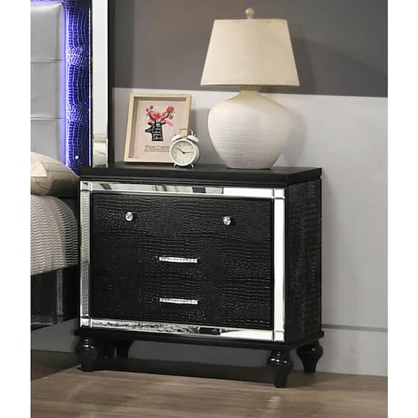 NEW CLASSIC HOME FURNISHINGS New Classic Furniture Valentino Black 3-drawer Nightstand