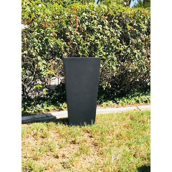 KANTE 28 in. Tall Burnished Black Lightweight Concrete Modern