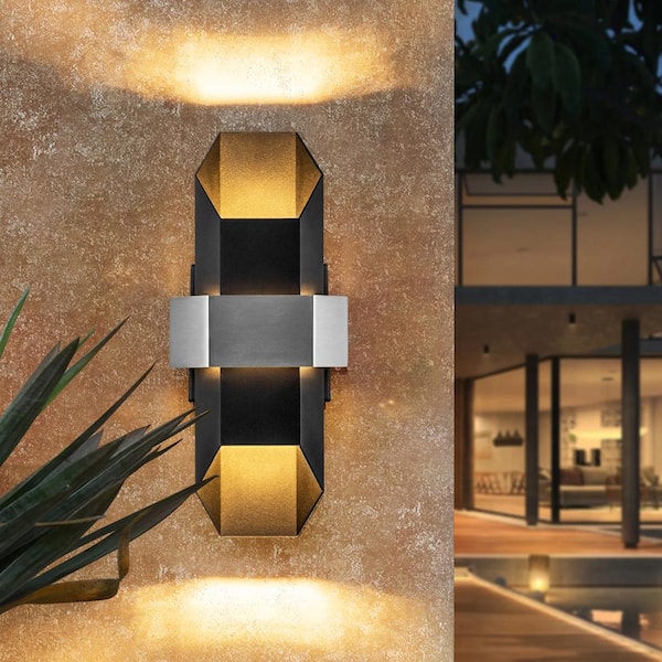 RRTYO Ellesef Modern Integrated LED IP55 Waterproof Indoor/Outdoor Black Geometric Wall Sconce