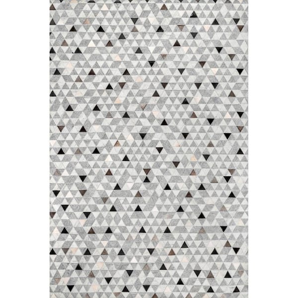 nuLOOM Laine Leather Blend Modern Triangle Gray 5 ft. x 8 ft. Area Rug