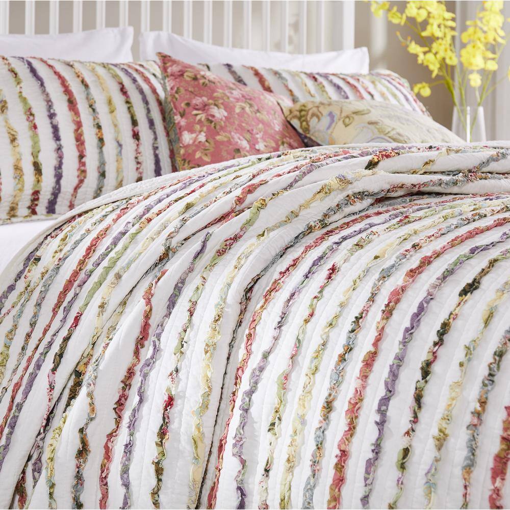 White Cotton Reversible Quilt Set with Decorative Pillows