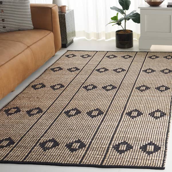 Natural Fiber 4 ft. x 6 ft. Natural/Black Geometric Area Rug