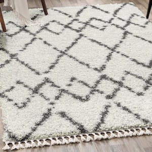 JONATHAN Y Mercer Shag Plush Tassel Moroccan Tribal Geometric