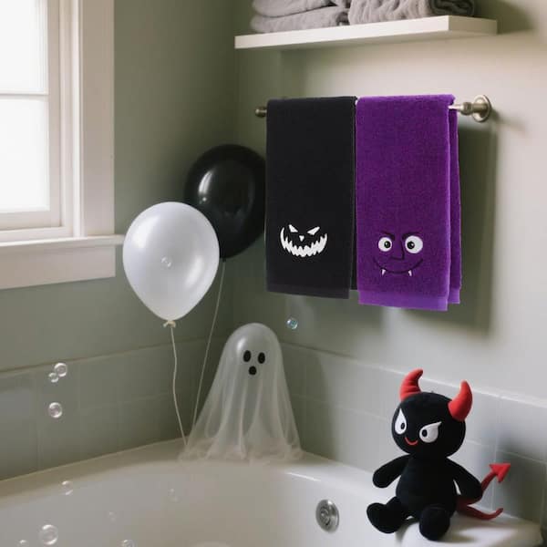 4-Pc Spooky Embroidered Cotton Hand Towels – Pumpkin & Monster