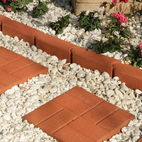 Pavestone 0.5 cu. ft. Medium (1.5 in-2.5 in) White Deco Bagged Landscape Rock (64 Bags /32 cu. ft. / Pallet)