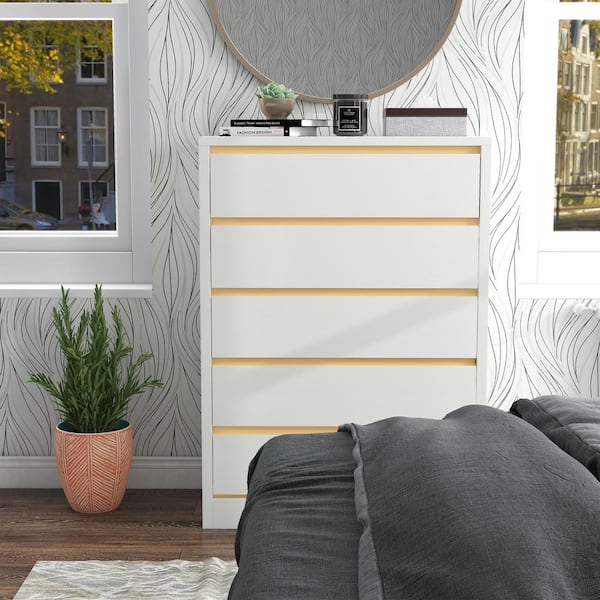 Furniture of America Bolin White 5 Drawer 31.25 in. Wide Chest of Drawers