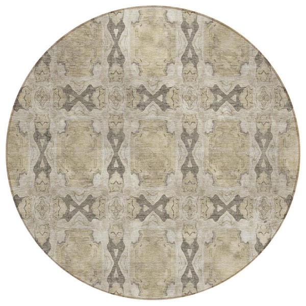 HomeRoots Beige and Gray 8 ft. Round Woven Floral;Medallion Round Indoor/Outdoor Area Rug