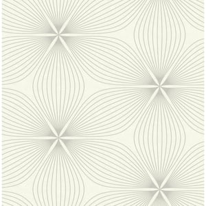Lucy Starburst Paper Strippable Roll (Covers 56 sq. ft.)