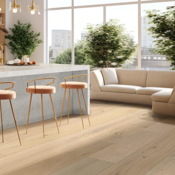 MSI Tustin Grove White Oak XXL 5/8 in. T x 9.45 in. W Tongue and Groove Engineered Hardwood Flooring(1363.92 sq. ft./pallet)