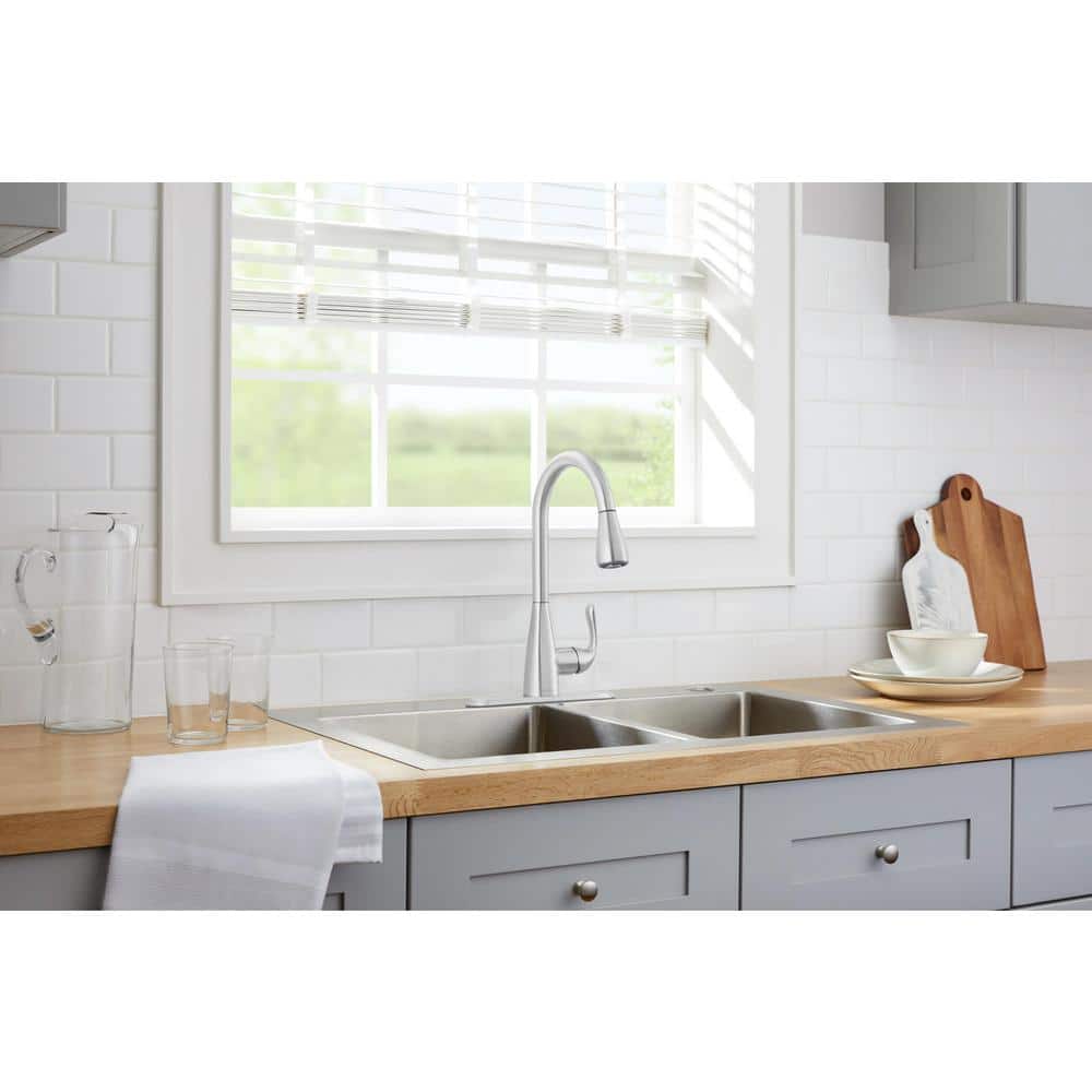 Stainless Steel Single-Handle Pull-Down Kitchen Faucet with Spray