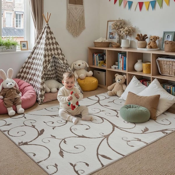 4 ft. x 6 ft. Beige Vine Lines Washable Microfleece Vine Area Rug