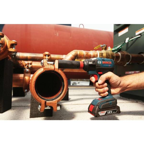 Bosch - 18 Volt Lithium-Ion Cordless EC Brushless 1/4 in. Cordless Hex and 1/2 in. Square Drive Socket-Ready Impact Driver Kit