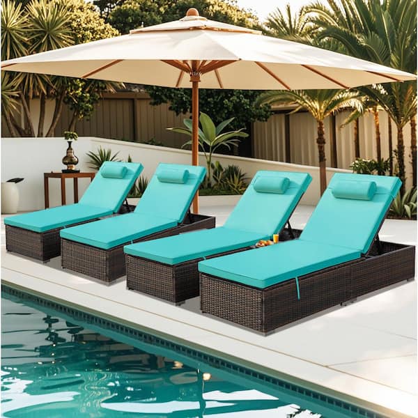 NOBLEMOOD Brown 4-Pieces Wicker Outdoor Chaise Lounge Set with Blue Cushion