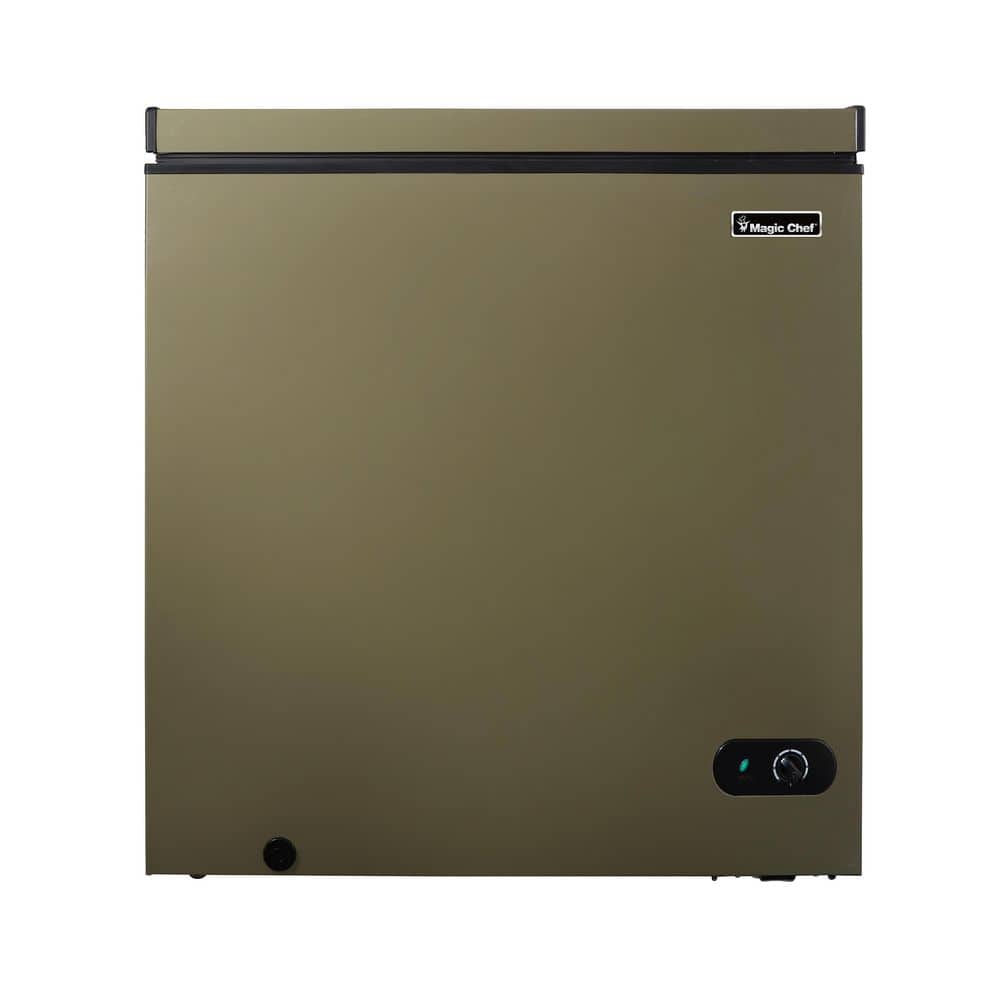 Magic Chef 7.0 cu. ft. Manual Defrost Chest Freezer in Army Green ...