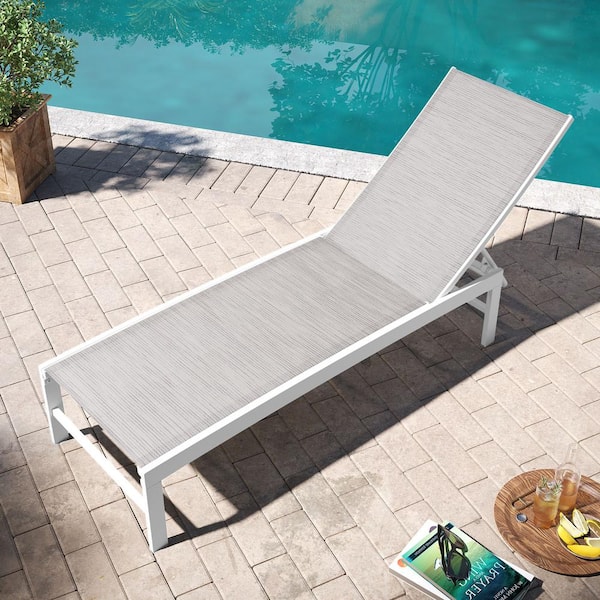 Pellebant 1-Piece Adjustable Aluminum Outdoor Chaise Lounge with White Gray Textilence