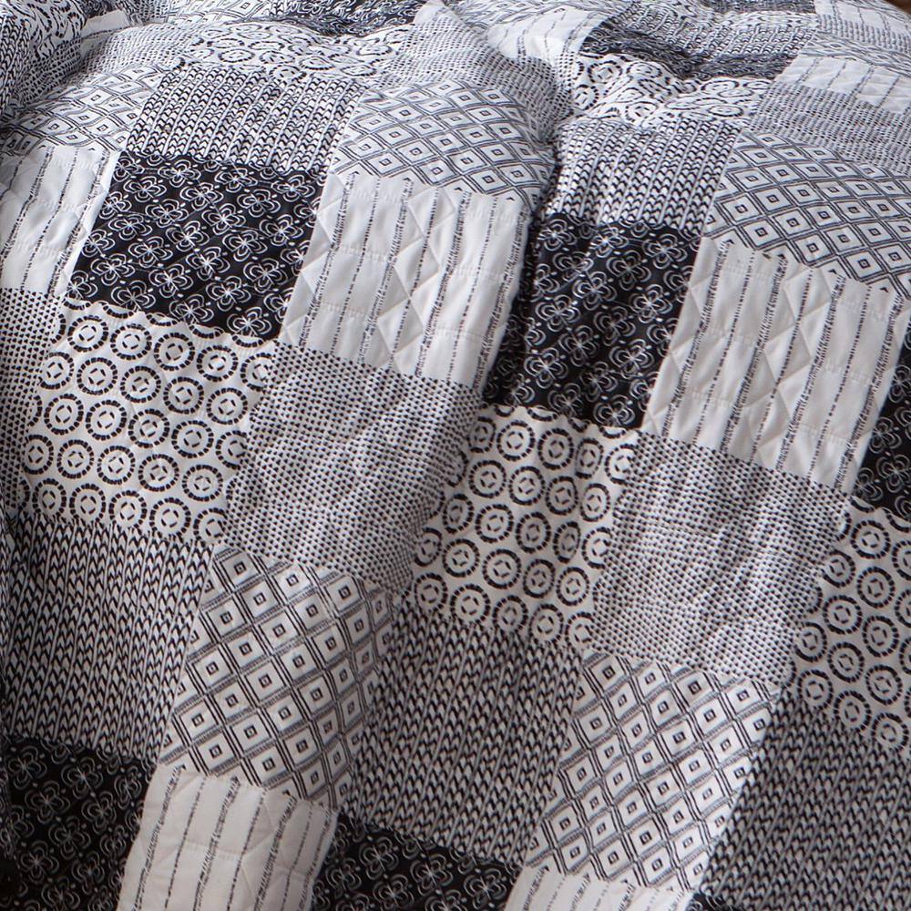 Avondale Manor Black and Gray Microfiber Queen Quilt Set