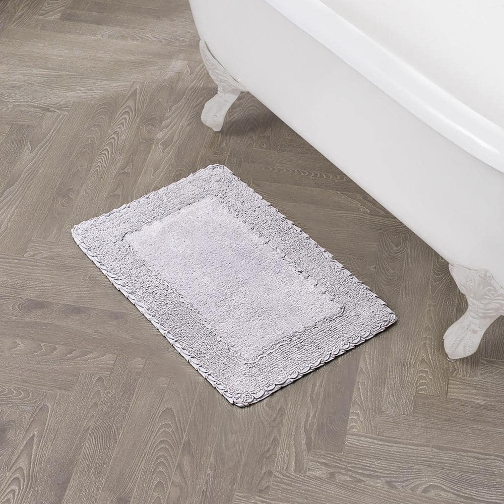 Lavender Cotton Ruffle Border Bath Rug 17" x 24"
