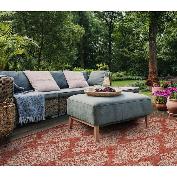 Courtyard Rust/Gray 7 ft. x 10 ft. Diamond Ornate Floral Indoor/Outdoor Area Rug
