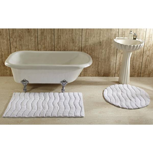 round white bath mat